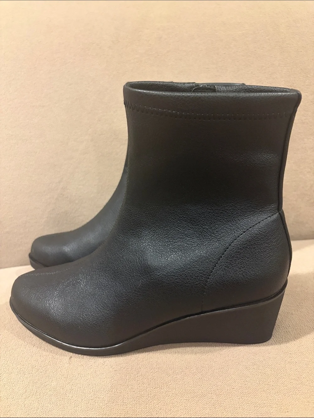 Women's Aerosoles NWOT Bonnie Wedge boots size 11